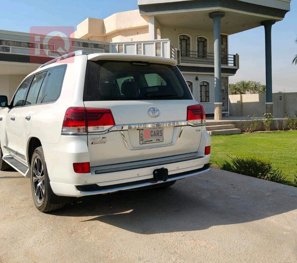 تويوتا لاندكروزر